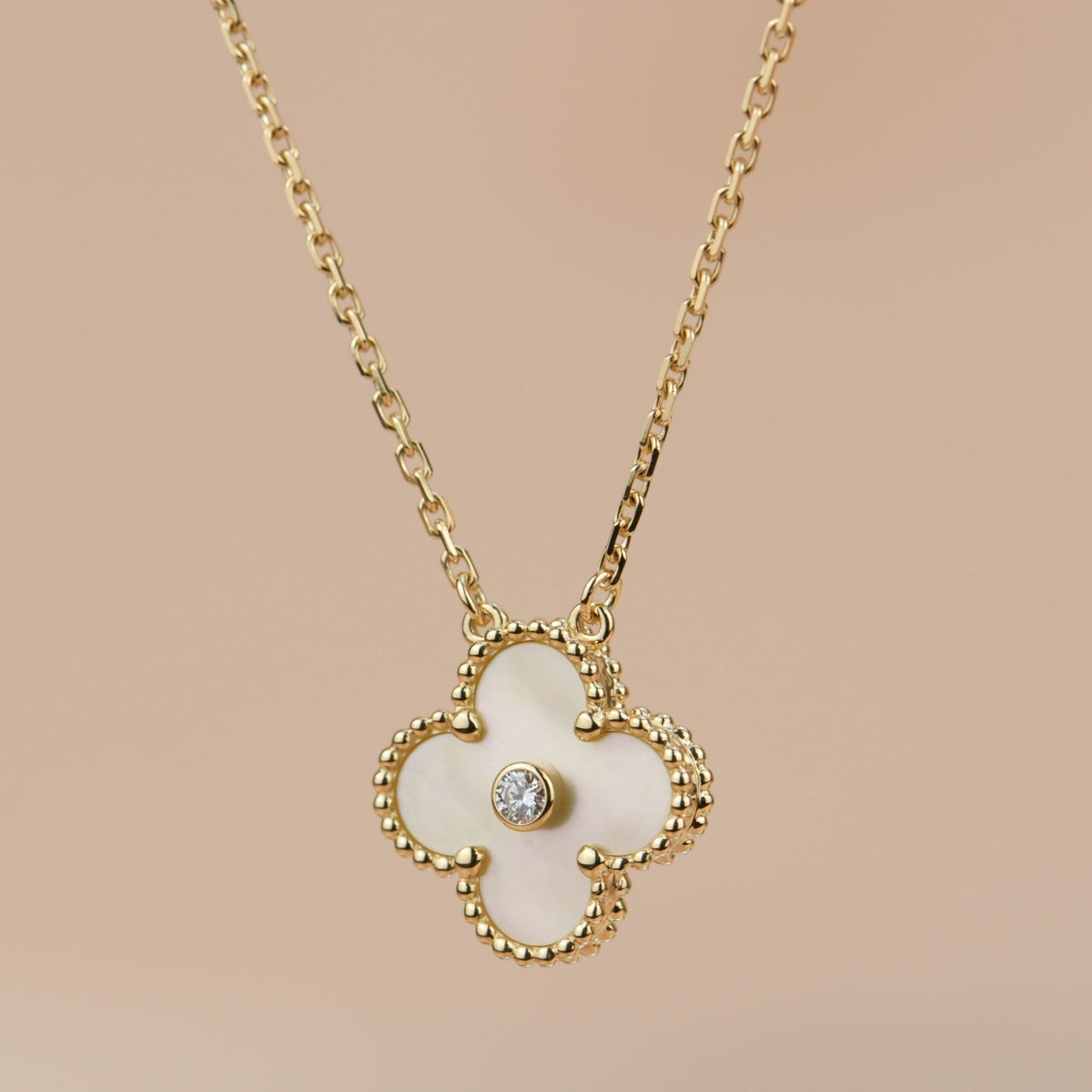 [Super CiCi ]CLOVER 15MM DIAMANT GOLD MUTTERPERLEN-HALSKETTE