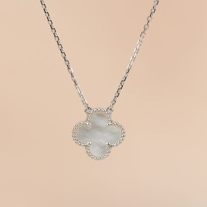 [Super Jewellery]CLOVER  15MM WHITE MOTHER-OF-PEARL SILVER