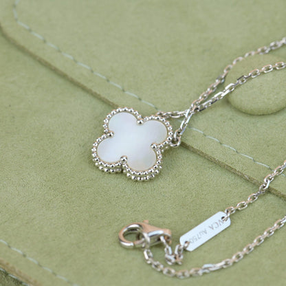 [Super Jewellery]CLOVER  15MM WHITE MOTHER-OF-PEARL SILVER