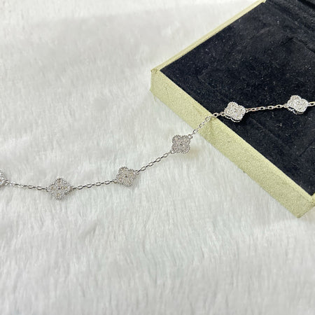 [Super Jewellery]CLOVER 6 MOTIF DIAMOND BRACELET