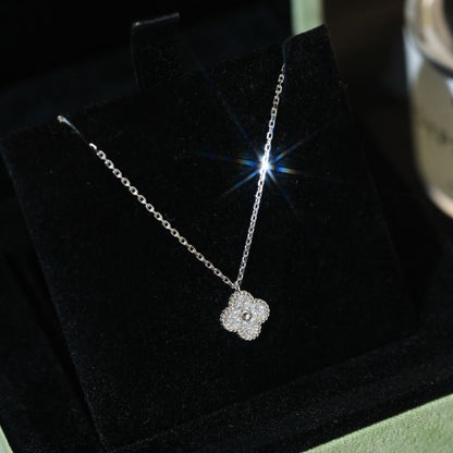 [Super Jewellery]CLOVER MINI 9.5MM PENDANT DIAMOND NECKLACE