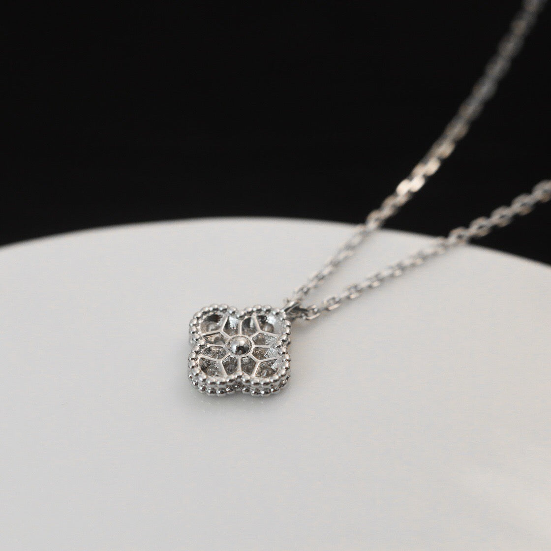 [Super CiCi ]CLOVER MINI 9,5 MM DIAMANT-HALSKETTE MIT ANHÄNGER