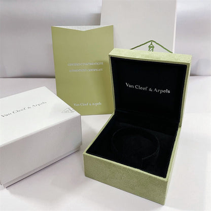 [Super Jewellery]VA CLOVER BRACELET NECKLACE RING BOX GIFT BAG