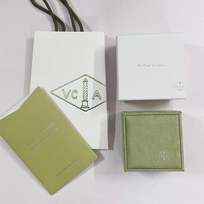 [Super Jewellery]VA CLOVER BRACELET NECKLACE RING BOX GIFT BAG