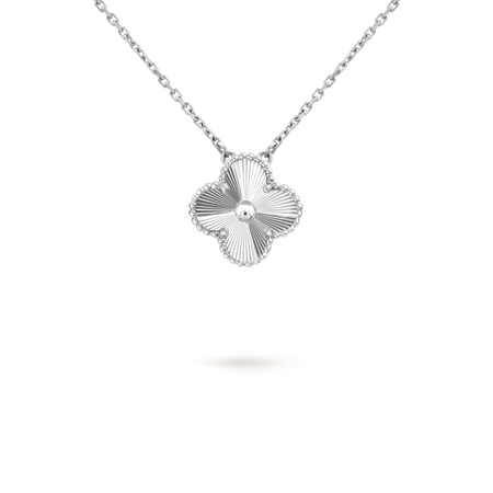 [Super Jewellery]CLOVER 15MM LASER NECKLACE SILVER