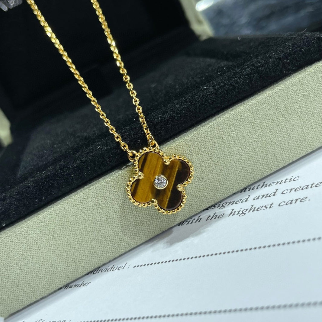 [Super Jewellery]CLOVER 15MM DIAMOND AND YELLOW TIGER'S EYE AGATE necklace