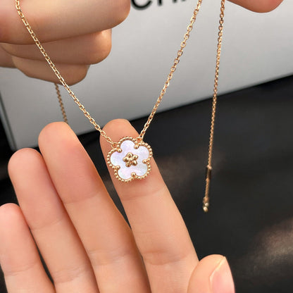 [Super Jewellery]LUCKY  WHITE MOP  PLUM BLOSSOM NECKLACE