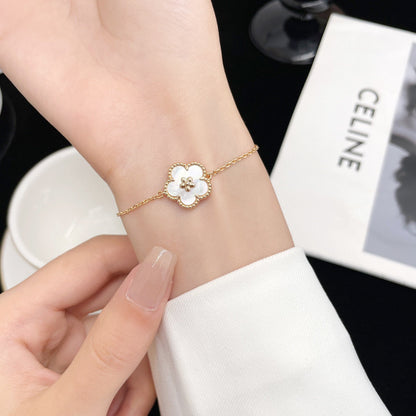 [Super Jewellery]LUCKY WHITE MOP PLUM BLOSSOM  BRACELET