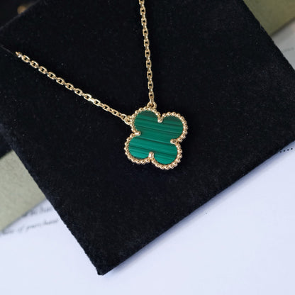[Super Jewellery]CLOVER 15MM MALACHITE SINGLE FLOWER  NECKLACE