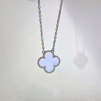 [Super Jewellery]CLOVER 15MM BLUE CHALCEDONY NECKLACE SILVER