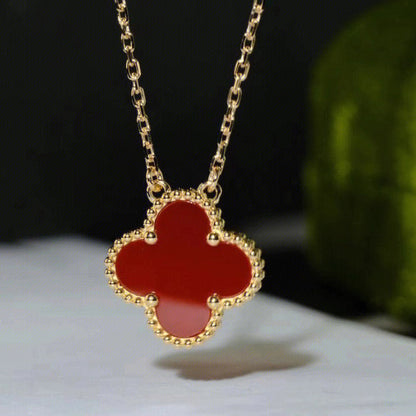 [Super Jewellery]CLOVER 15MM CARNELIAN SINGLE FLOWER NECKLACE