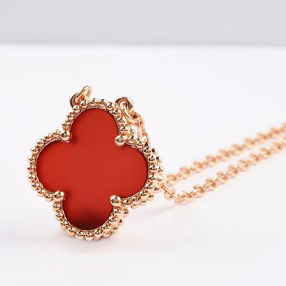 [Super Jewellery]CLOVER 15MM CARNELIAN SINGLE FLOWER NECKLACE