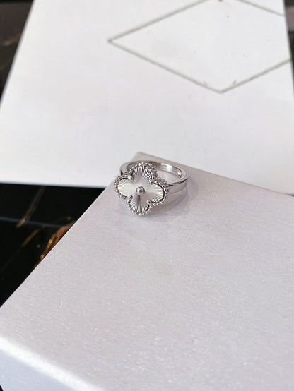 [Super Jewellery]CLOVER SILVER RING