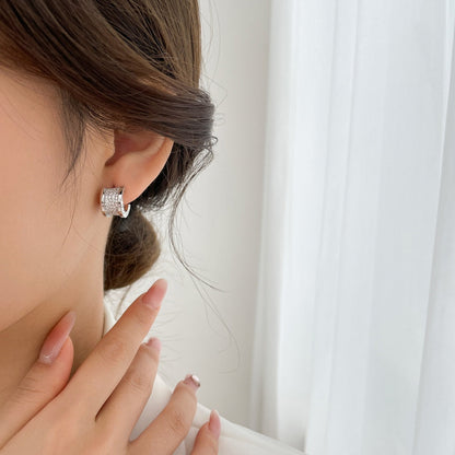 [Super]ZERO 1 DIAMOND PAVED EARRINGS