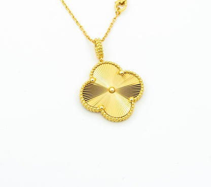[Super Jewellery]CLOVER 25MM PEDANT NECKLACE GOLD