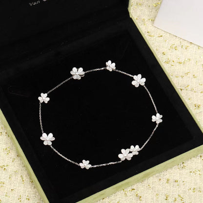 [Super Jewellery]FRIVOLE SILVER 9 FLOWERS NECKLACE