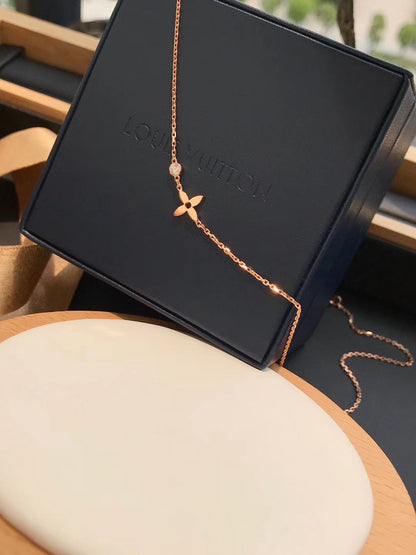 [Super Jewellery]BLOSSOM PENDANT PINK GOLD AND DIAMOND
