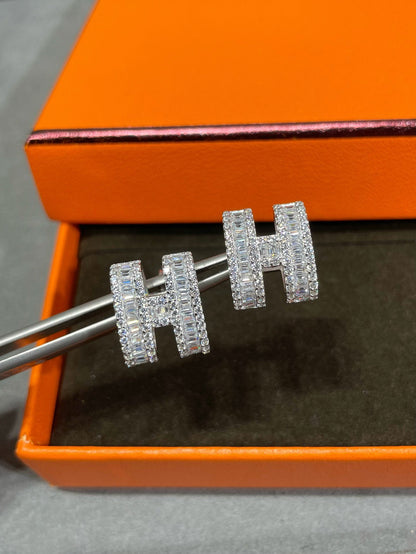 [Super Jewellery]H STUD EARRINGS WITH SILVER DIAMONDS