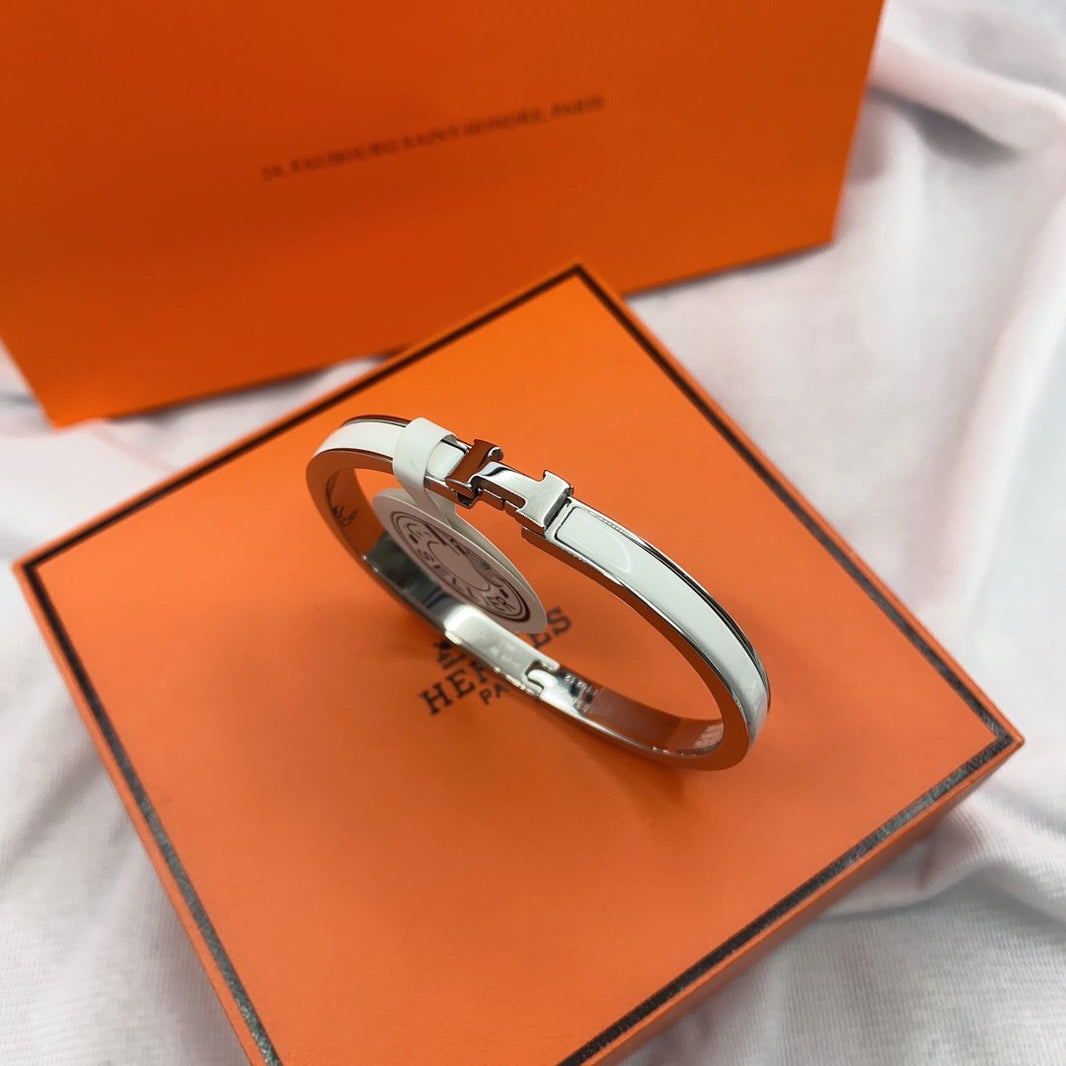 [Super Jewellery]CLASSIC HM CLIC WHITE 8MM ENAMEL BRACELET