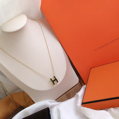 [Super Jewellery]HM CLIC BLACK ENAMEL GOLD NECKLACE