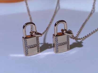 [Super Jewellery]HM ADVANCED NICHE LOCK HEAD NECKLACE DIAMONDS