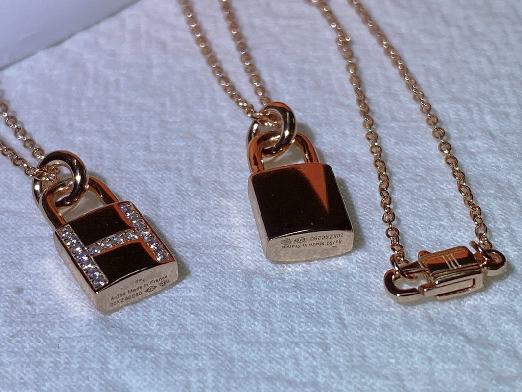 [Super Jewellery]HM ADVANCED NICHE LOCK HEAD NECKLACE DIAMONDS