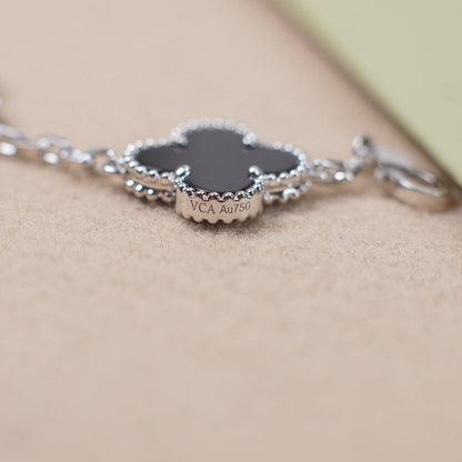 [Super Jewellery] CLOVER 5 MOTIF ONYXS BRACELET COLLECTION