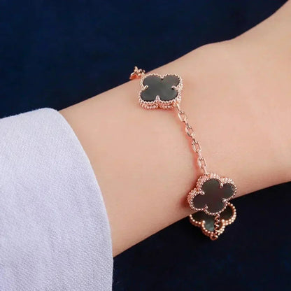 [Super Jewellery] CLOVER 5 MOTIF GRAY MOP BRACELET COLLECTION