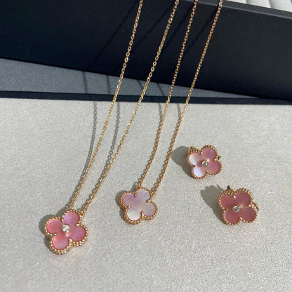 [Super Jewellery]CLOVER 15MM DIAMOND PINK MOP NECKLACE