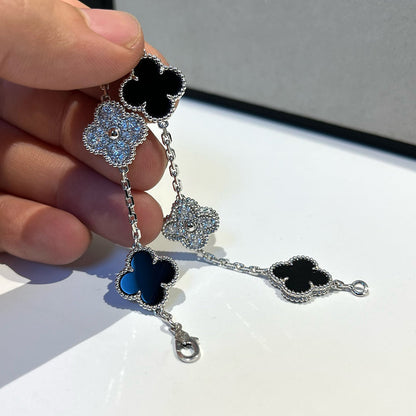 [Super Jewellery] CLOVER 5 MOTIF ONYXS BRACELET COLLECTION