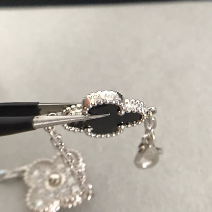 [Super Jewellery] CLOVER 5 MOTIF ONYXS BRACELET COLLECTION