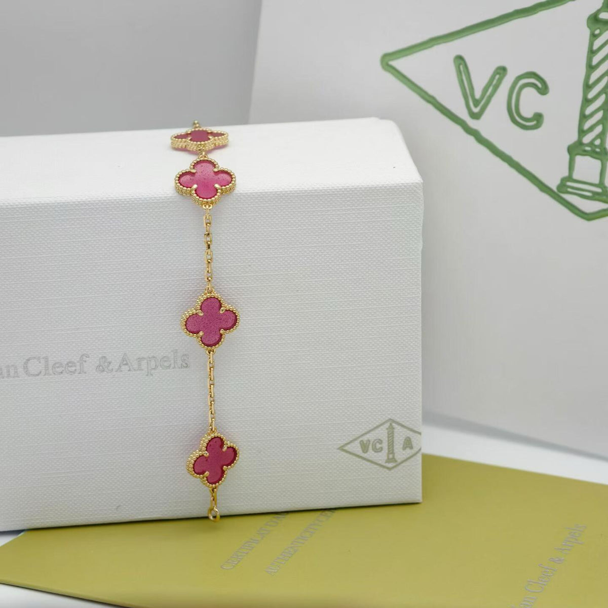 [Super CiCi]NEW CLOVER 5 MOTIFS PINK ENAMEL BRACELET