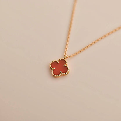 [Super Jewellery]CLOVER MINI 9.5MM WHITE CARNELIANS NECKLACE