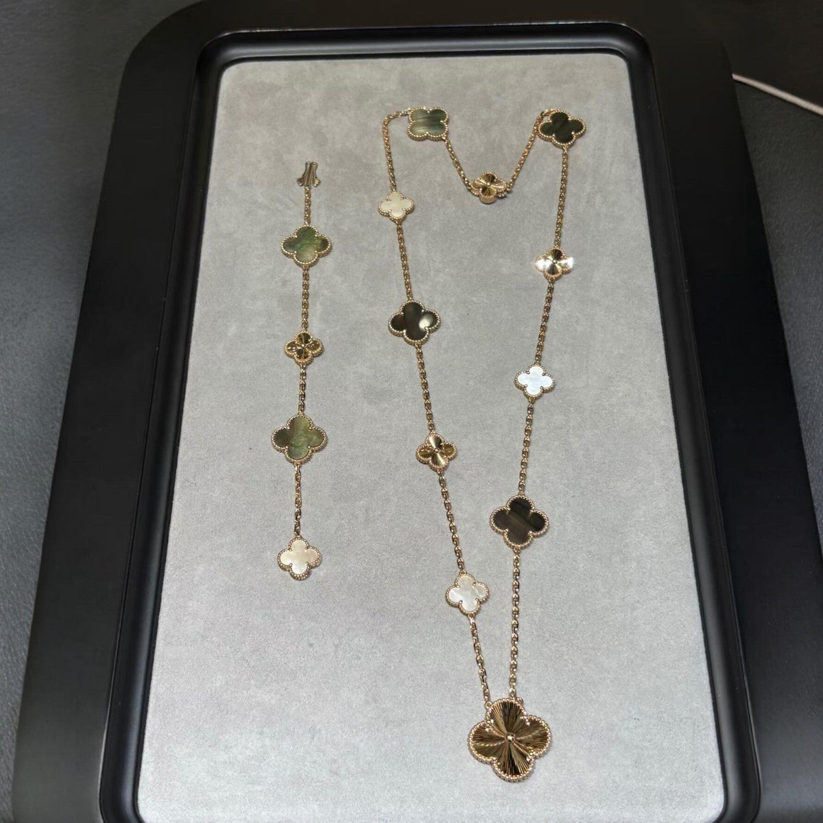 [Super CiCi ]ABNEHMBARE KLEEBATT 15(11+4) BLUMEN ROSÉGOLD HALSKETTEN-SET