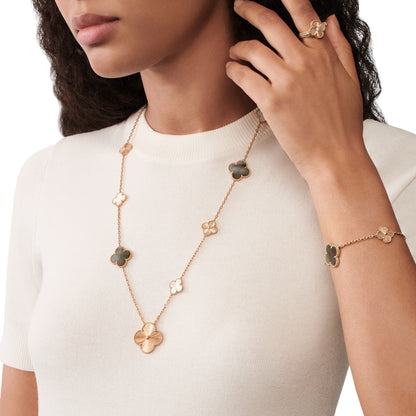 [Super Jewellery]DETACHABLE CLOVER 15(11+4) FLOWER ROSE GOLD NECKLACE SET