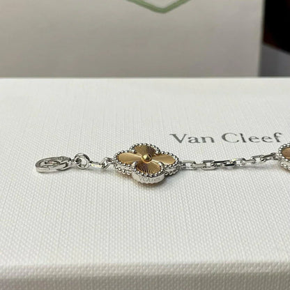 [Super Jewellery] CLOVER 5 MOTIF LASER BRACELET COLLECTION