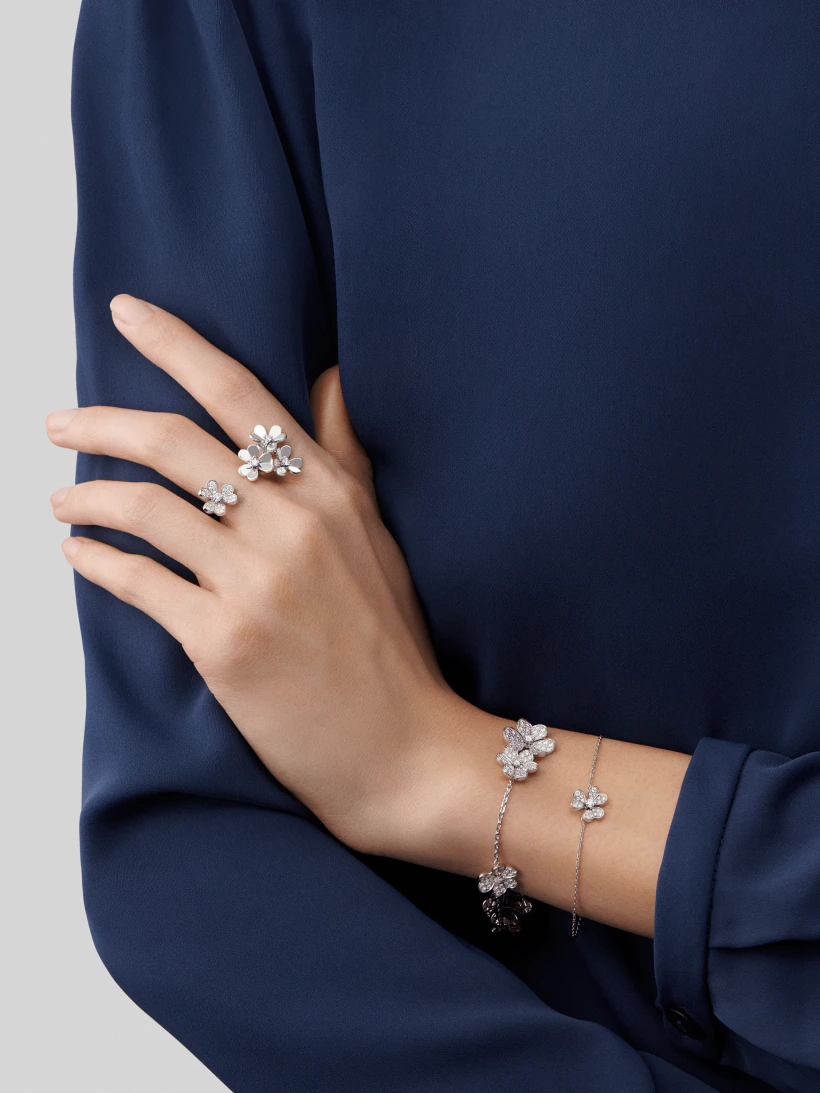 [Super Jewellery]FRIVOLE SILVER FLOWER DIAMOND BRACELET