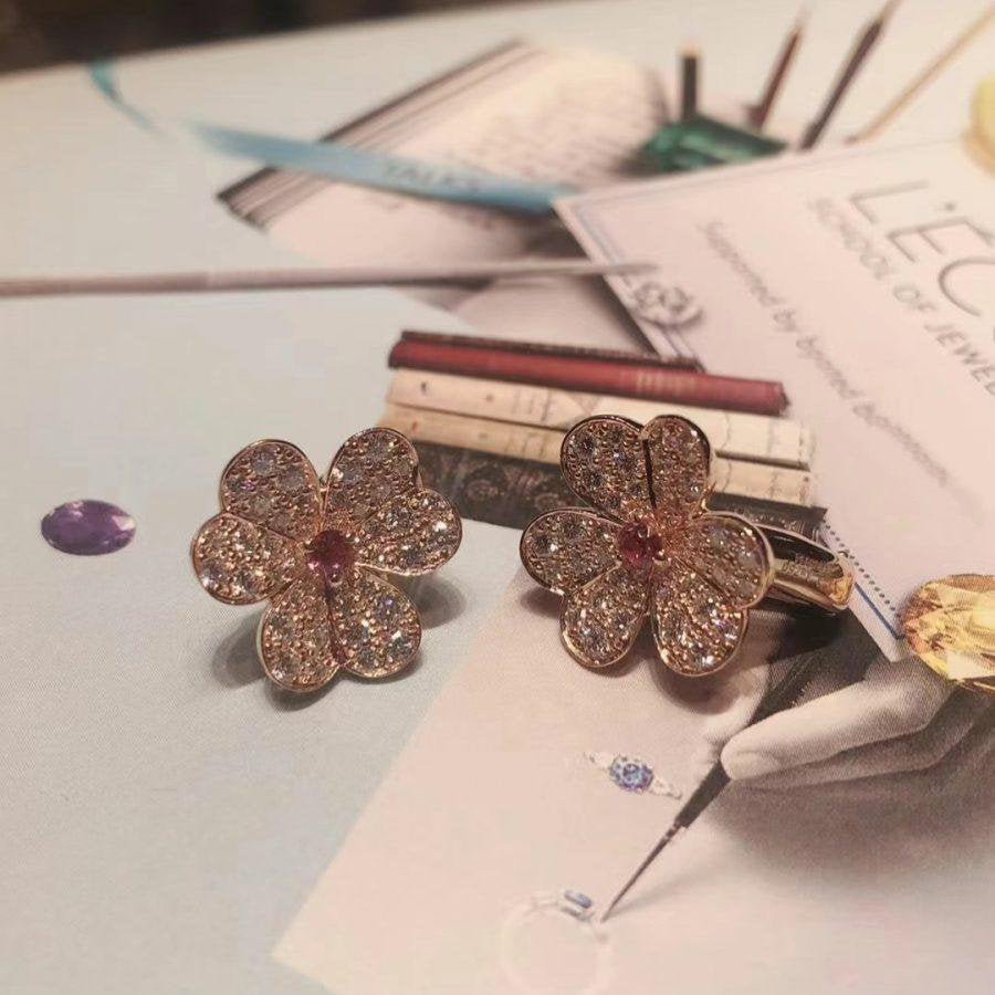 [Super Jewellery]FRIVOLE PINK GOLD FLOWER DIAMOND EARRINGS