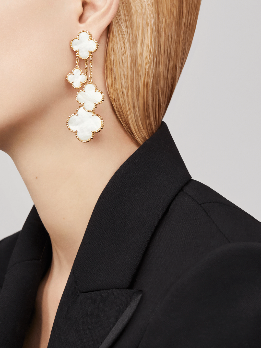 [Super Jewellery]CLOVER EARRINGS WHITE MOP 4 MOTIFS GOLD