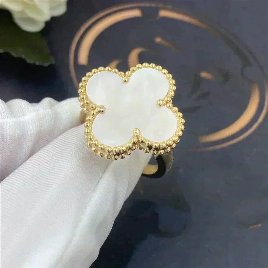 [Super Jewellery]CLOVER WHITE MOP RING