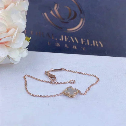 [Super Jewellery]CLOVER WHITE MOP SINGLE FLOWER BRACELET