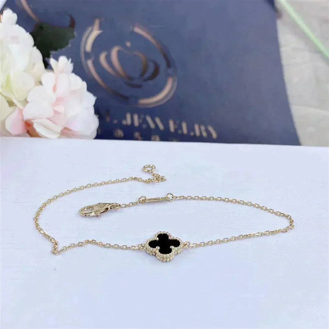 [Super Jewellery]CLOVER ONYX SINGLE FLOWER BRACELET
