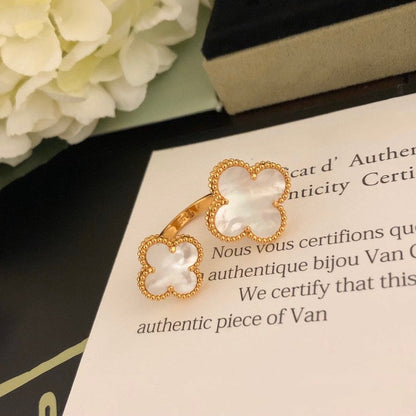 [Super Jewellery]CLOVER BETWEEN THE FINGER RING