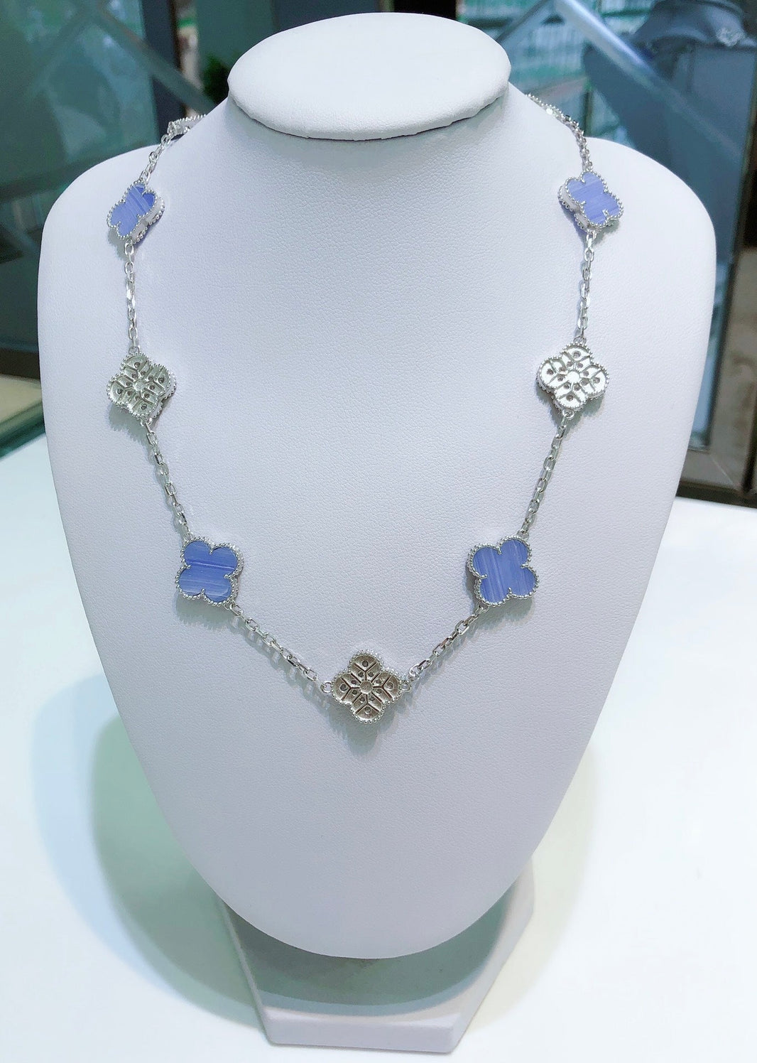 [Super Jewellery]CLOVER 10 MOTIFS CHALCEDONY DIAMONDS SILVER NECKLACE