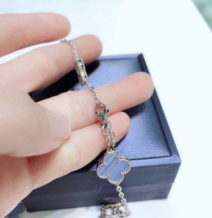 [Super Jewellery]CLOVER 10 MOTIFS CHALCEDONY DIAMONDS SILVER NECKLACE